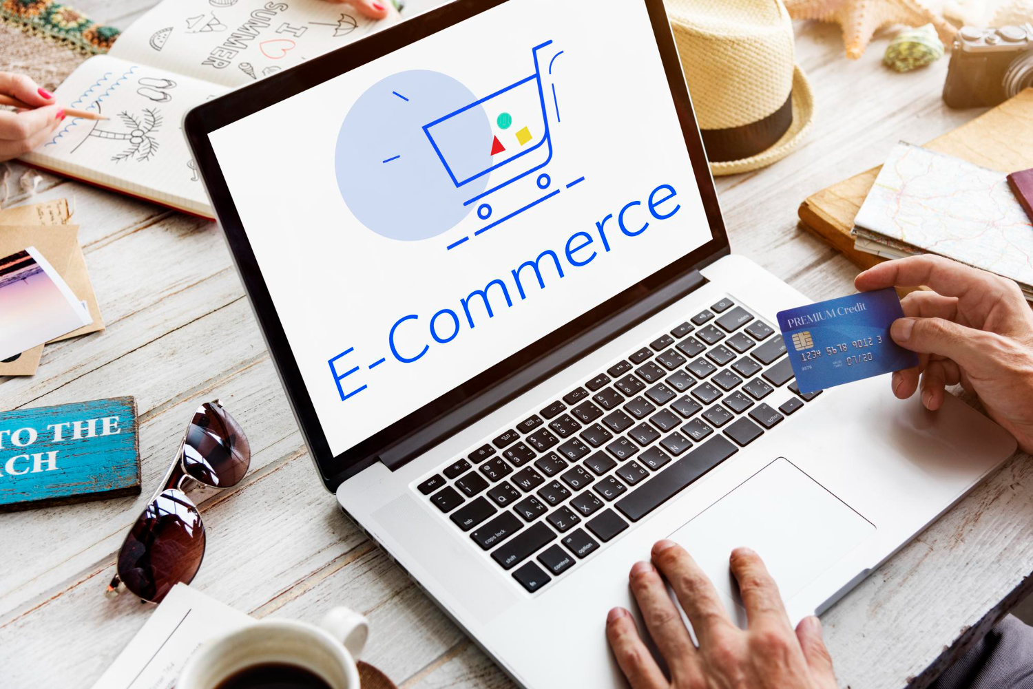 WooCommerce ή Shopify